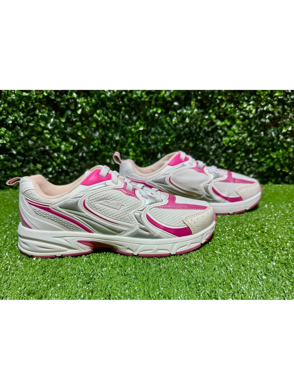 Avia Retro Runner White Silver Hot Pink Sneakers – Women’s Size 6